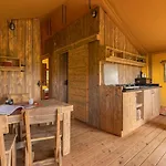 Lodge Village Flottant De Pressac