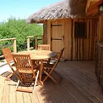 Village Flottant De 롯지 Pressac