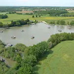 Village Flottant De 롯지 *