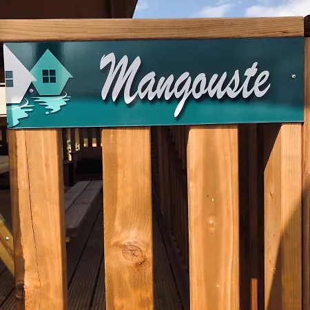 Village Flottant De Lodge