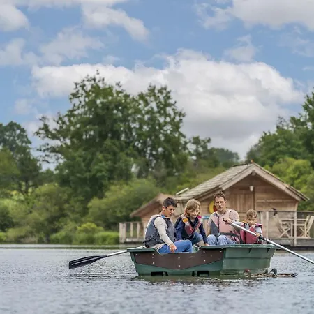 Lodge Village Flottant De *