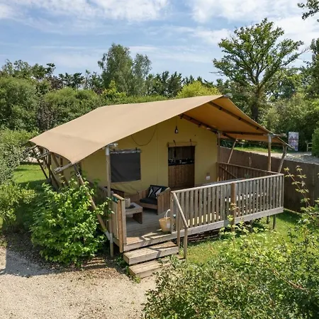 Village Flottant De Lodge *