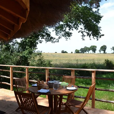 Lodge Village Flottant De *