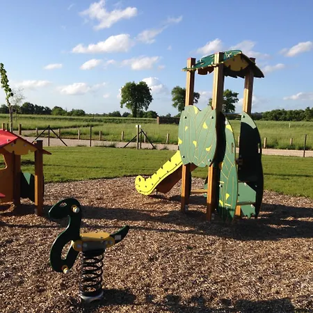 Village Flottant De * Pressac