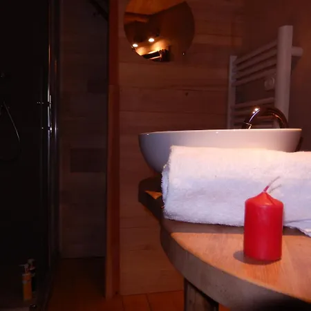 普雷萨克弗罗丹村山林小屋 山林小屋 *