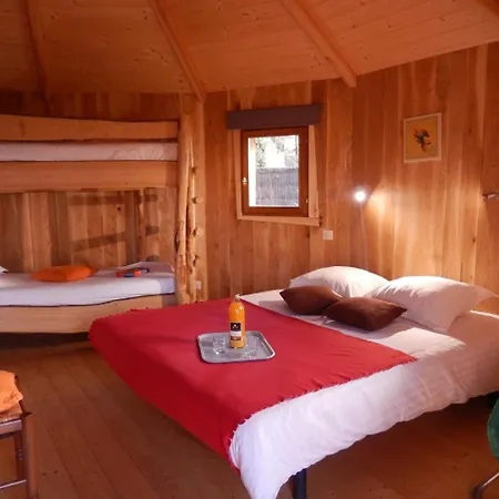 普雷萨克弗罗丹村山林小屋 山林小屋 Pressac