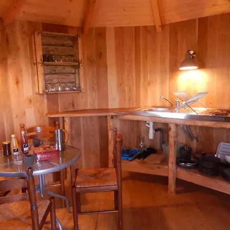 普雷萨克弗罗丹村山林小屋 山林小屋 *