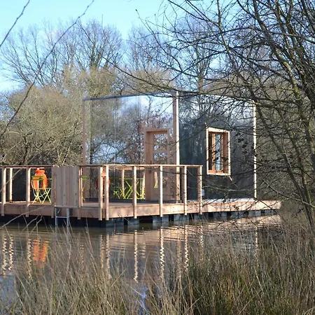 Village Flottant De 山林小屋