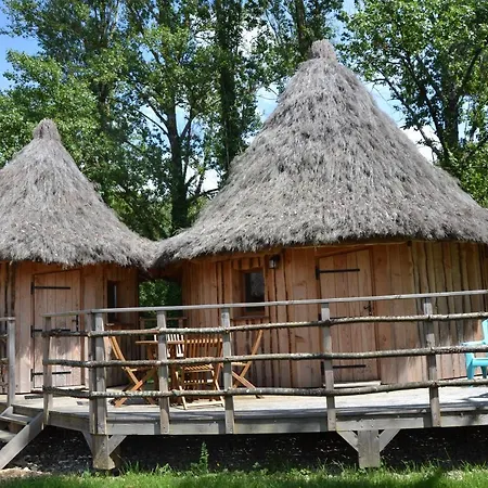 普雷萨克弗罗丹村山林小屋 *