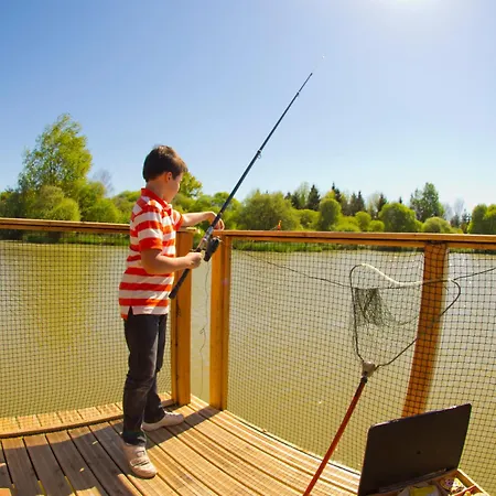 Village Flottant De Lodge Pressac