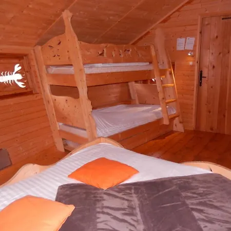 Village Flottant De Lodge Pressac