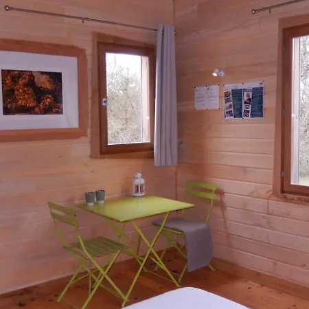 普雷萨克弗罗丹村山林小屋 山林小屋 *