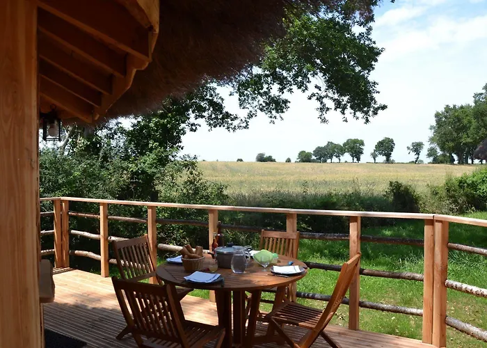 Lodge Village Flottant De *