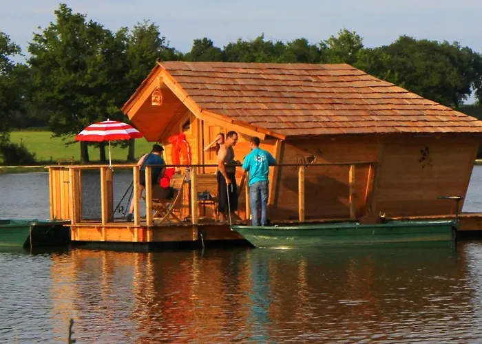 Village Flottant De *