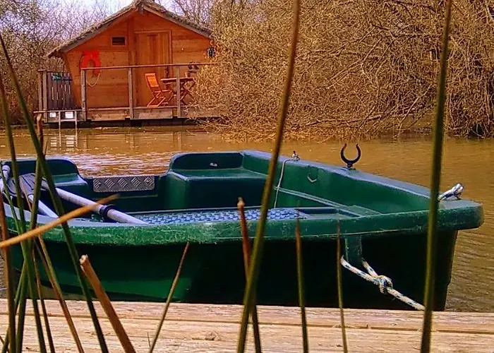 Village Flottant De *